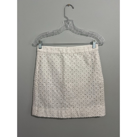 J.Crew Skirt Women’s 2 White Eyelet Cut Out Pencil Straight Zip Cotton 45712 - Picture 2 of 12